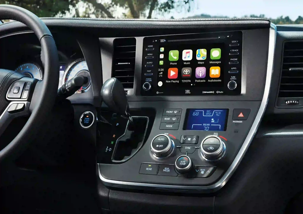 Toyota Sienna 2019 interior